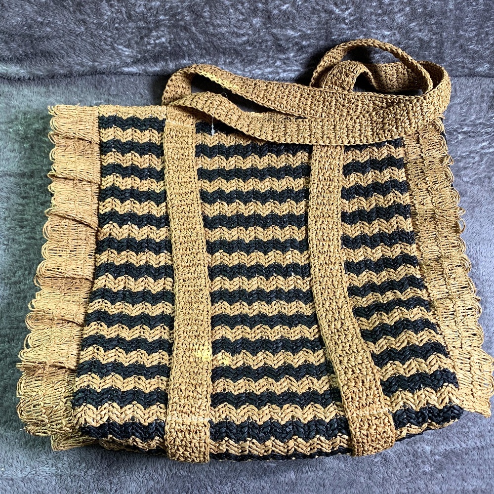 Large Raffia Tote black and tan - beachy, summer , sundress vibe